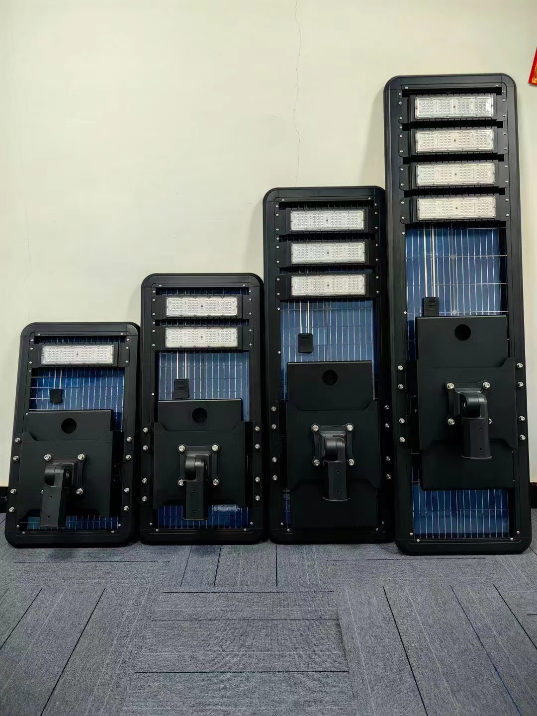 Solar Street Light All-in-one LED Street Light With Remote Control